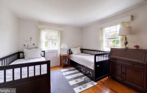 6 Dorann Ave, Princeton NJ  08540-3906 exterior