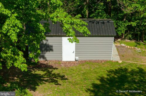 423 Shannondale Rd, Harpers Ferry WV 25425-4564 exterior