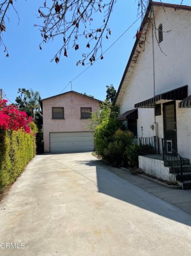 1634 Glorietta Ave, Glendale CA  91208-2010 exterior