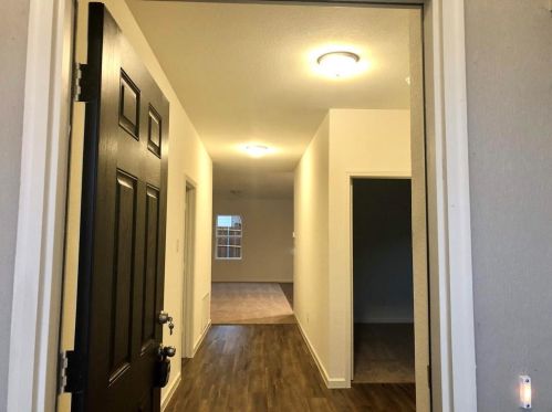 5324 Shady Springs Trl, Fort Worth TX  76179-4279 exterior