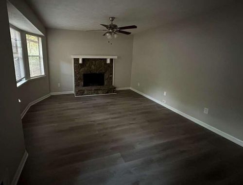 3956 Ferncliff Rd, Lithonia, GA 30039-4316