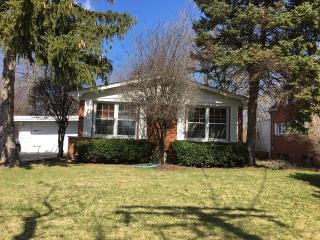 1362 Greenwood Ave, Bannockburn IL  60015-2710 exterior