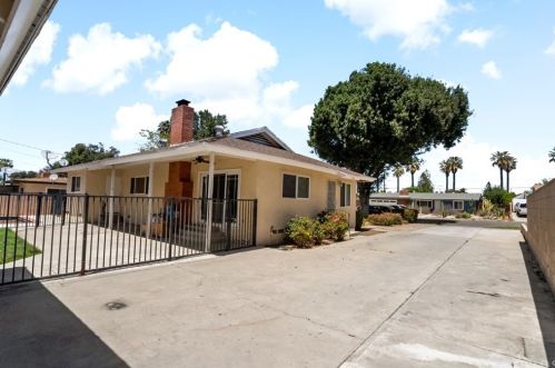 2832 David St, Riverside CA  92506-4299 exterior