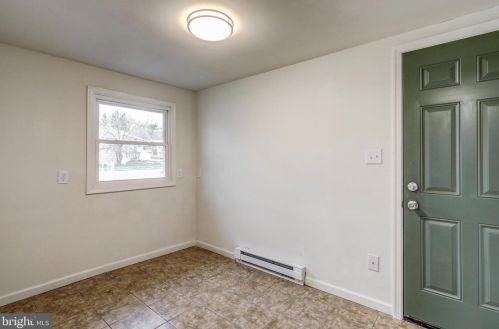 1509 Robert Rd, Lancaster PA  17601-5632 exterior