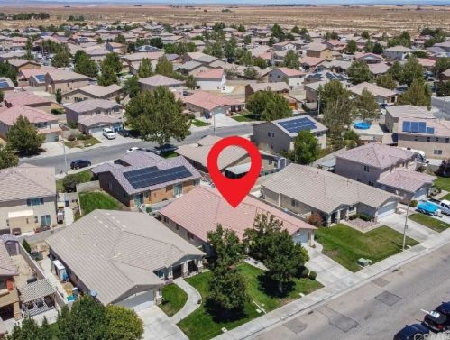 3527 Cooperstown Ave, Lancaster CA  93535-2429 exterior