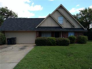 4463 Moorview Ave, Fort Worth TX  76119-4130 exterior