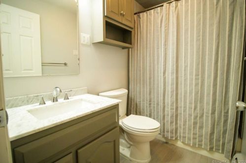 32 Laurel St, Southington CT  06489-1226 exterior