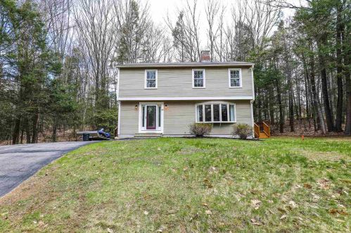 65 Proctor Rd, Wilton, NH 03086-5826