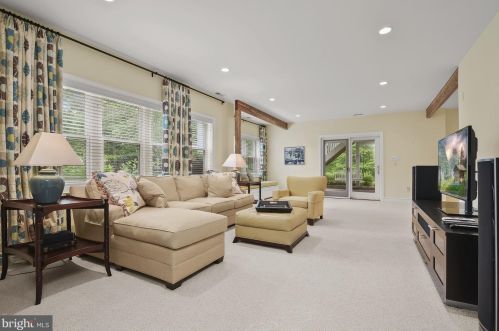 6976 Pindell School Rd, Fulton MD  20759-9712 exterior