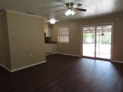 808 Heath St, Rockwall TX  75087-2215 exterior