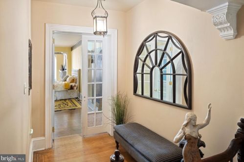 758 10th St, Philadelphia PA 19123-1966 exterior