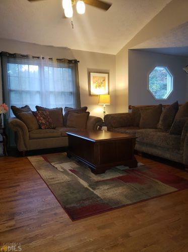 4381 Stoney Creek Ct, Loganville, GA 30052-2803