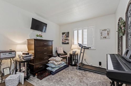 8712 Lodestone Cir, Elk Grove CA  95624-2520 exterior