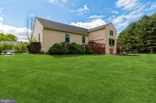 259 Mount Laurel Rd, Mount Laurel NJ  08054-9557 exterior