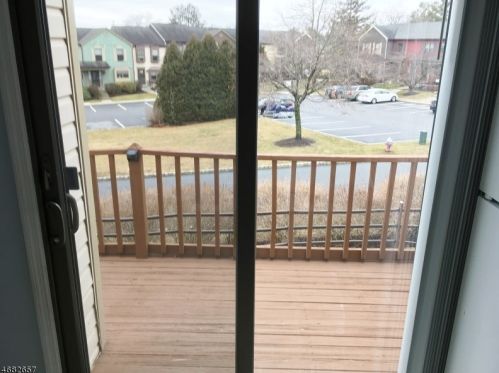 77 Wood Duck Ct, Hackettstown NJ  07840-3321 exterior