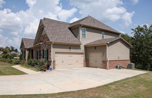 6088 Golf View Xing, Locust Grove, GA 30248-7069