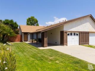 680 Hillcrest Dr, Camarillo, CA 93012-5220