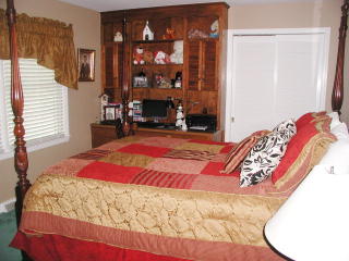 308 Clairmont Dr, Greenwood, SC 29649-9166