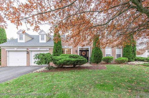 140 Plumstead Dr, East Freehold NJ  07728-9513 exterior