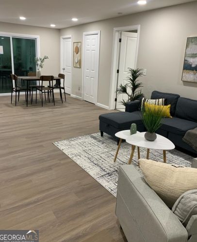 6628 Br Dr, Rex GA 30273-2131 exterior