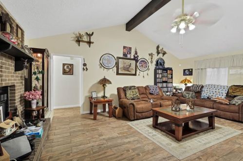 10022 Clairmont Dr, Morgans Point, TX 77571-2923