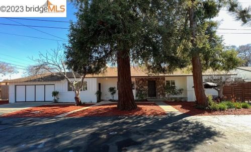 1005 Oak Grove Rd, Concord CA  94518-3004 exterior