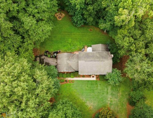 211 Willowcrest Way, Lagrange GA  30240-6317 exterior