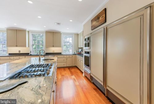 202 Marion St, Lancaster PA  17602-2758 exterior