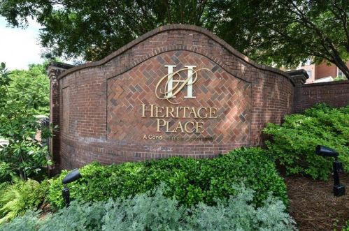 211 Colonial Homes Dr, Atlanta GA  30309-1262 exterior