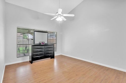 2533 Creekwood Ln, Fort Worth TX  76123-1111 exterior