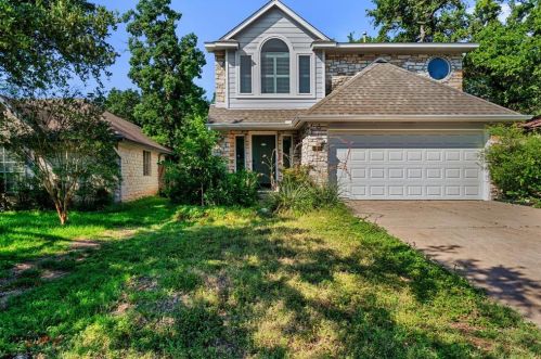 5911 Brown Rock Trl, Austin TX  78749-3307 exterior