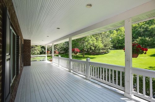 5 Hillcrest Dr, Saint Paul MN  55110-6101 exterior