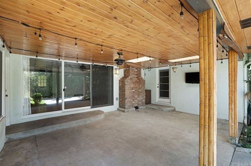 4645 Holyoke Pl, Riverside CA  92507-5850 exterior