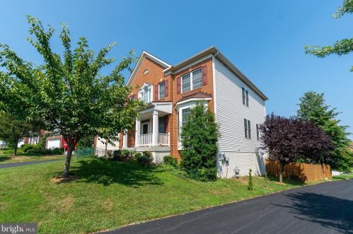 13609 Early Light Ln, Silver Spring MD  20906-6718 exterior