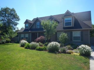 2168 Duncan Dr, Medford, OR 97504-8670