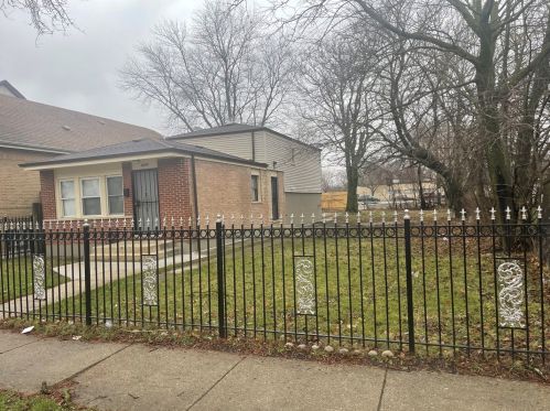 6547 Marshfield Ave, Chicago, IL 60636-3005
