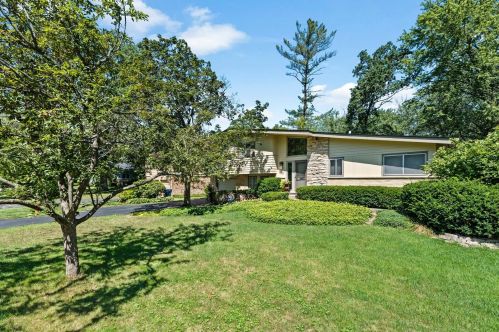 1007 Auburn Ave, Highland Park, IL 60035-1121