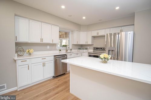 7834 Brompton St, Springfield VA  22152-1956 exterior
