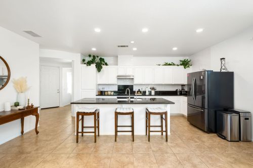 62473 Starcross Dr, Desert Hot Springs, CA 92240-2021
