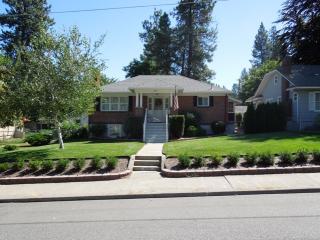 1607 Perry St, Spokane WA  99203-3675 exterior
