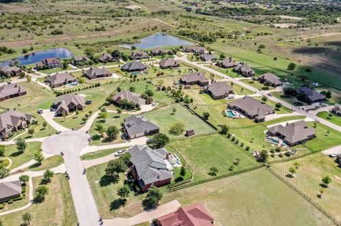 4233 San Pedro Ct, Fort Worth TX  76179-6802 exterior