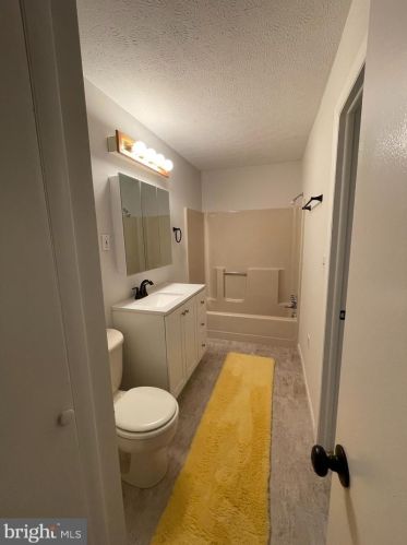 18 Whitetail Dr, Berkeley Springs WV  25411-5516 exterior