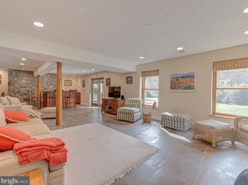 16325 Whitehaven Rd, Silver Spring MD 20906-1129 exterior