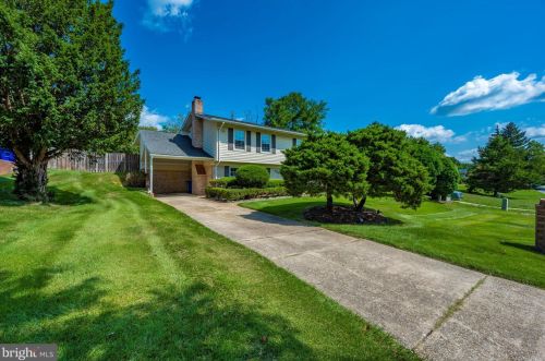 1306 Leister Dr, Silver Spring MD 20904-1547 exterior