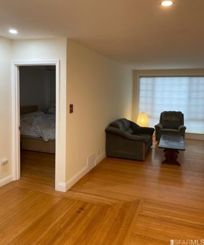 2262 42nd Ave, San Francisco CA  94116-1521 exterior