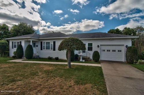 200 Mcalpine St, Pittston PA  18642-1903 exterior