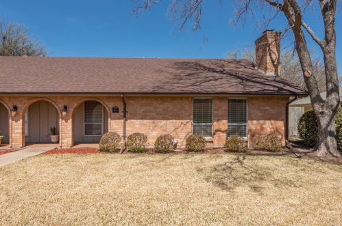 4912 Arborlawn Dr, Fort Worth TX  76109-3204 exterior