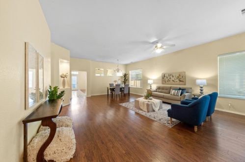 11712 New Albion Dr, Rancho Cordova, CA 95670-8156