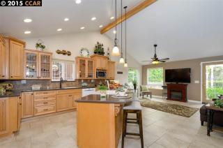 2891 Winchester Dr, Hayward, CA 94541-5610