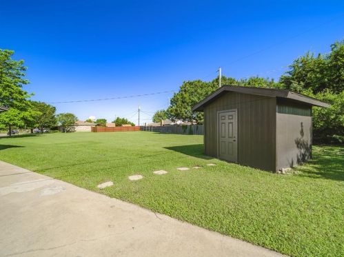 1525 El Camino Cir, Princeton TX 75407-6754 exterior